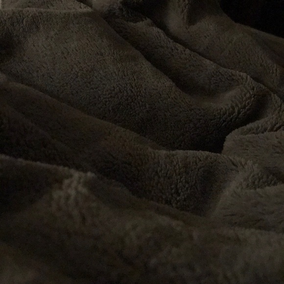 Meet your Posher, Christin - Picture 1 of 1